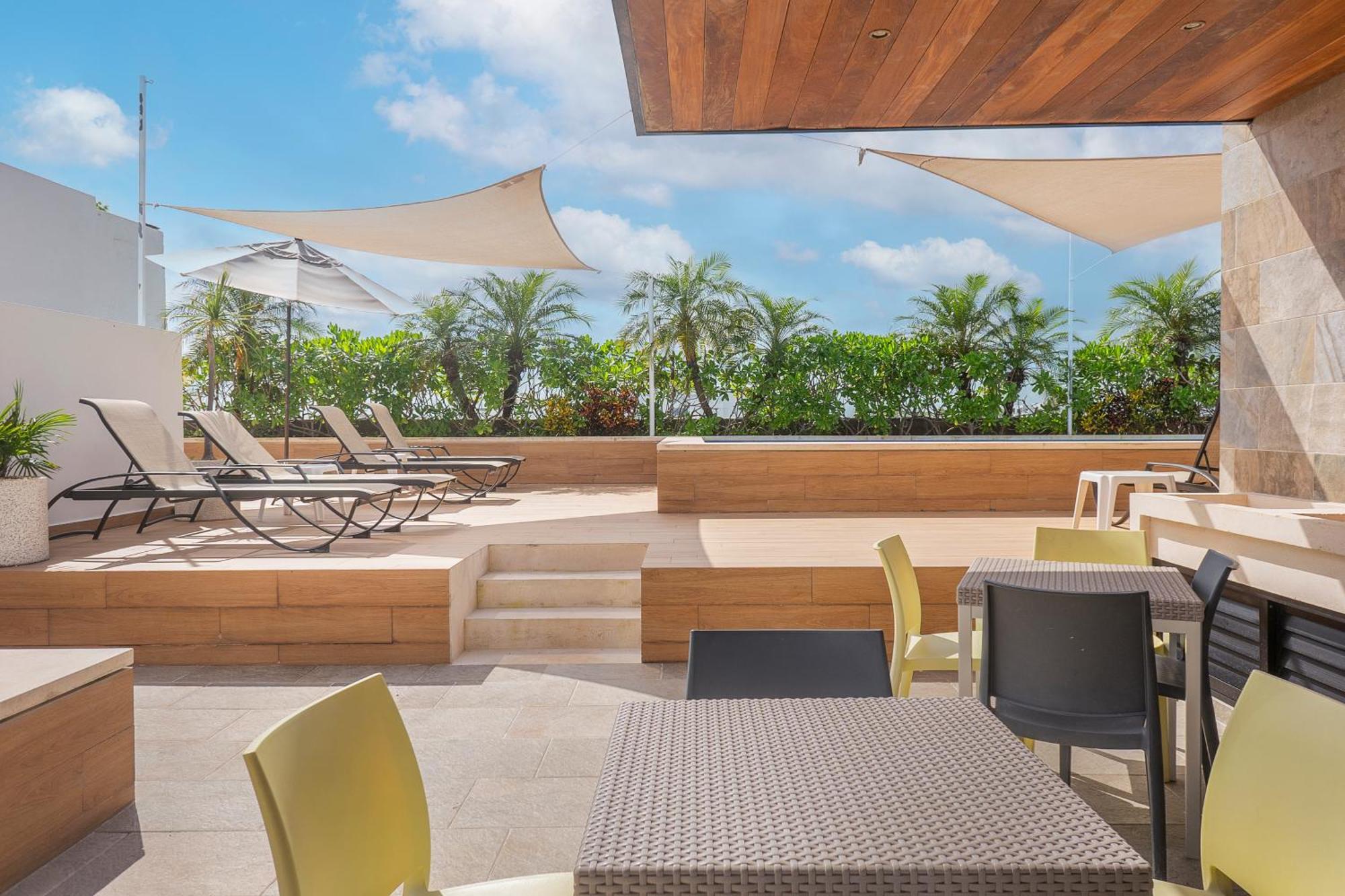 Opal Suites Apartments Playa del Carmen Exterior photo